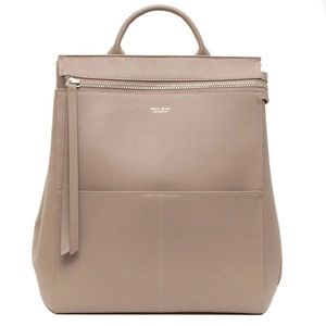 Mina Baie Harper midi diaper backpack in desert/sand color